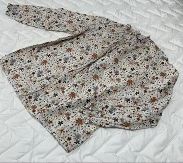 [ 미사용 새상품 ] 리버티 코스모스 패턴 블라우스 M 핑크 계열