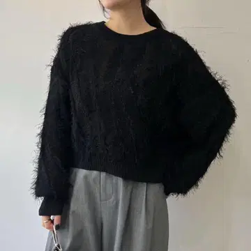 새상품 ] 린넨 터치 프린지 니트 숏 기장 풀오버 블랙