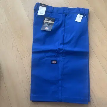 Dickies 루즈핏 숏팬츠 36