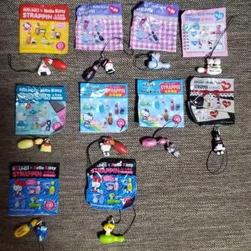 라운드원 헬로키티 스트랩