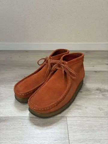클락스 왈라비 부츠 오렌지
