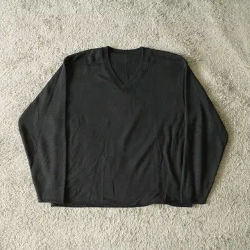 Rayon V-neck Knit / TEENAGER Exclusive