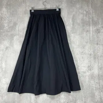 Ballsey 보르지 나일론 스커트 롱 플레어 블랙