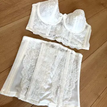 와코루 브라이덜 이너 세트