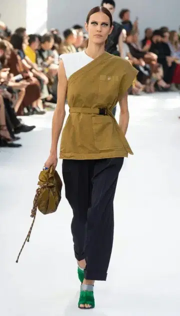 [16일까지 가격 인하] Dries van noten 19ss 원숄더