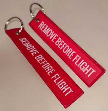 REMOVE BEFORE FLIGHT 택 키링 2개
