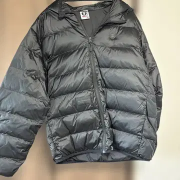 AAPE NOW 블랙 다운 자켓 후드 부착