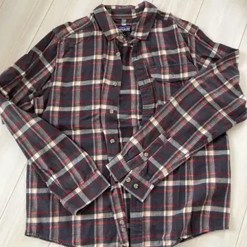 Patagonia 체크 무늬 플란넬 셔츠 M 사이즈