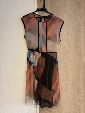 Paul Smith 반팔 무릎 기장 원피스