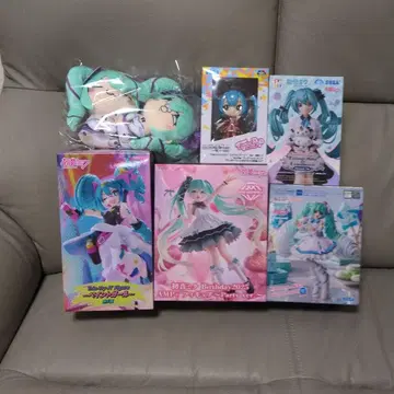 하츠네 미쿠 봉제 인형 & 피규어 세트