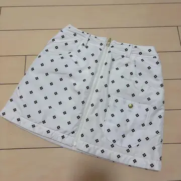 캘러웨이 골프 스커트 화이트 꽃무늬 리버서블 다운 겨울