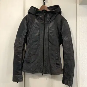 NO ID. 후드 부착 가죽 자켓