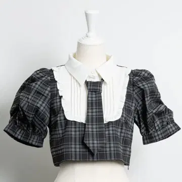pium 넥타이 포함 스퀘어 프릴 상의