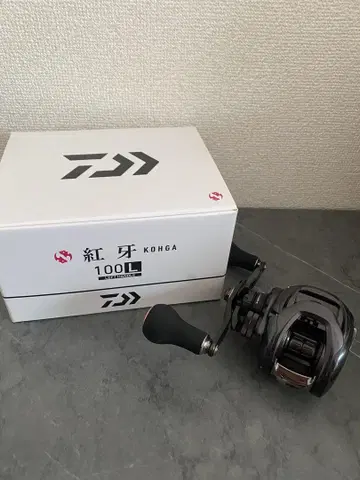 다이와 23 홍아 100L 베이트 낚시릴 왼쪽 감기
