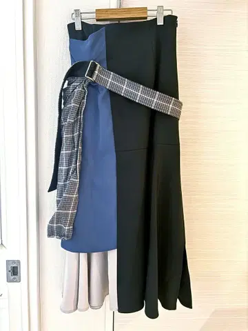 UNITED TOKYO 유나이티드 도쿄 플레어 스커트