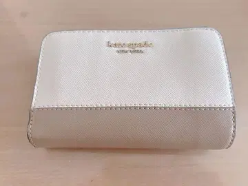 kate spade 이단 접이식 지갑