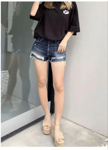 GYDA 데미지 데님 숏팬츠