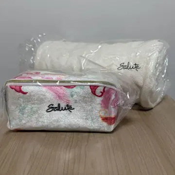 Salute 파우치와 담요 세트