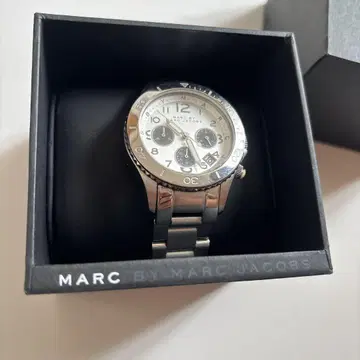 손목시계 MARC BY MARC JACOBS 크로노그래프