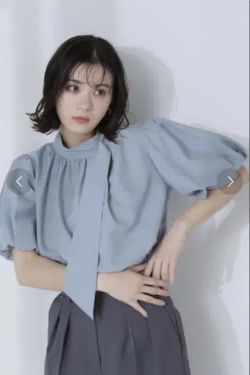 린넨 라이크 사이드 타이 블라우스