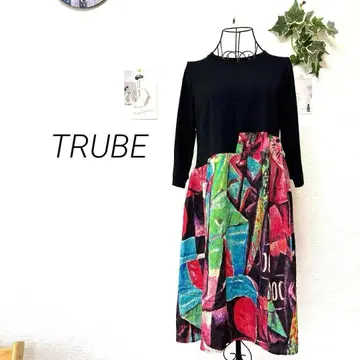 8922-3 TRUBE 아트 디자인 도킹 원피스 레이온 혼방