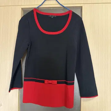 블랙과 빨간색 리본 포함 긴팔 가디건