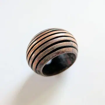 JOAQUIN BERAO 브론즈 반지