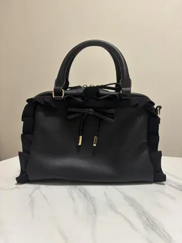 Honey Salon 글로크란 프릴 보스턴