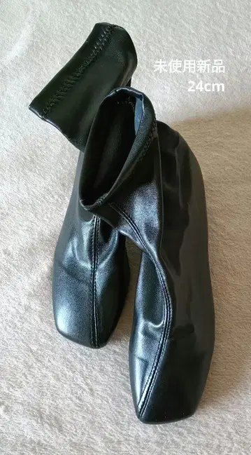 미사용 새상품 인조 가죽 블록 힐 부티 24cm 무료배송