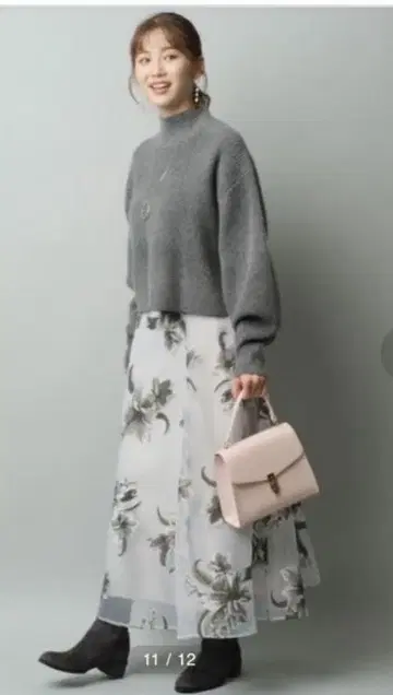 JUSGLITTY 모노톤 펄 프린트 스커트 SS 그레이지