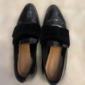 ZARA 블랙 벨로아 리본 포함 로퍼 36