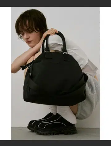 un/neu 2WAY 아웃 포켓 나일론 보스턴 백