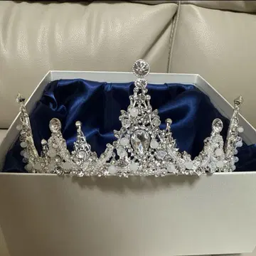 Love Tiaras 크리스탈 티아라