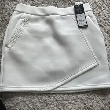 ADIDAS 화이트 스커트 M
