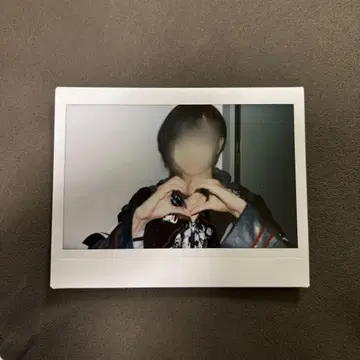 유키 빅 폴라로이드