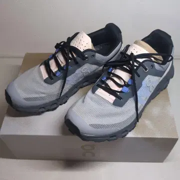 On Cloudvista Alloy Black 여성용 23cm
