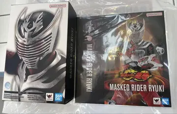 S.H.figuarts 진골조제법 가면라이더 류우키 한정판 슬리브 세트