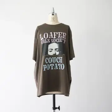 Thomas Magpie tee shirt