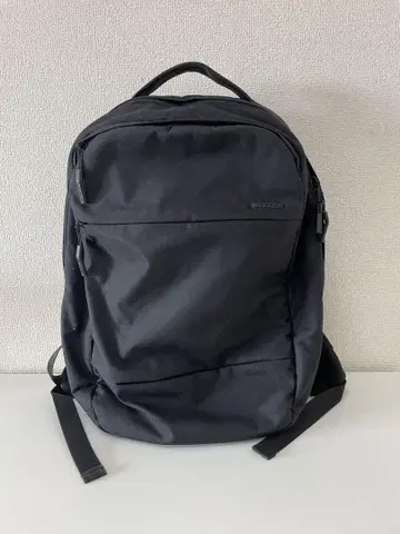 Incase 백팩