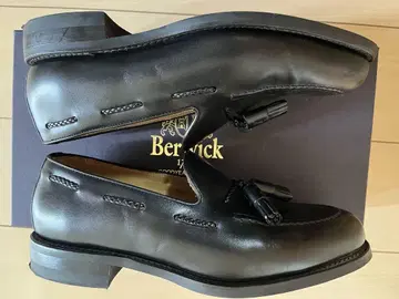 Berwick 블랙 로퍼