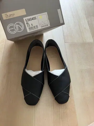 EN 키다리 아저씨 23.5cm 플랫슈즈 블랙 천연 가죽