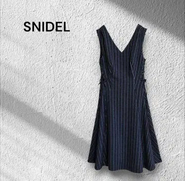 [ 새상품급 ] SNIDEL 스트라이프 오버롤 스커트 슬리브리스 원피스