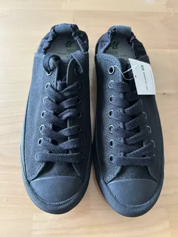 PF 블랙 캔버스 스니커즈 24cm