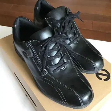 YONEX 블랙 스니커즈 23cm 워킹화 여성용