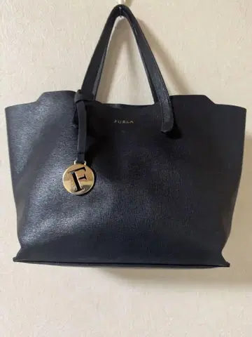 FURLA 블랙 토트백 블랙