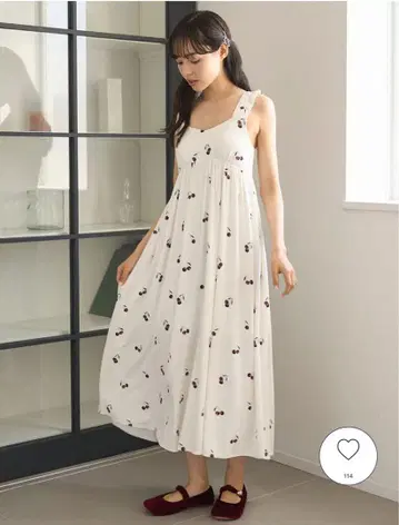 체리 프린트 화이트 룸웨어