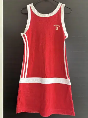 adidas 파일 원단 미니 원피스 레드