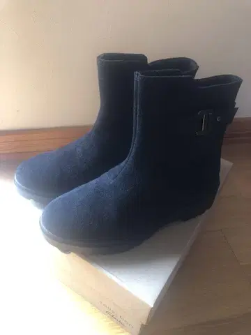 Clarks 숏부츠 23.5