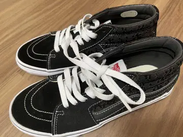 Vans 블랙 하이컷 스니커즈