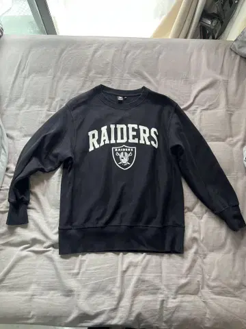 RAIDERS 블랙 크루넥 트레이닝복